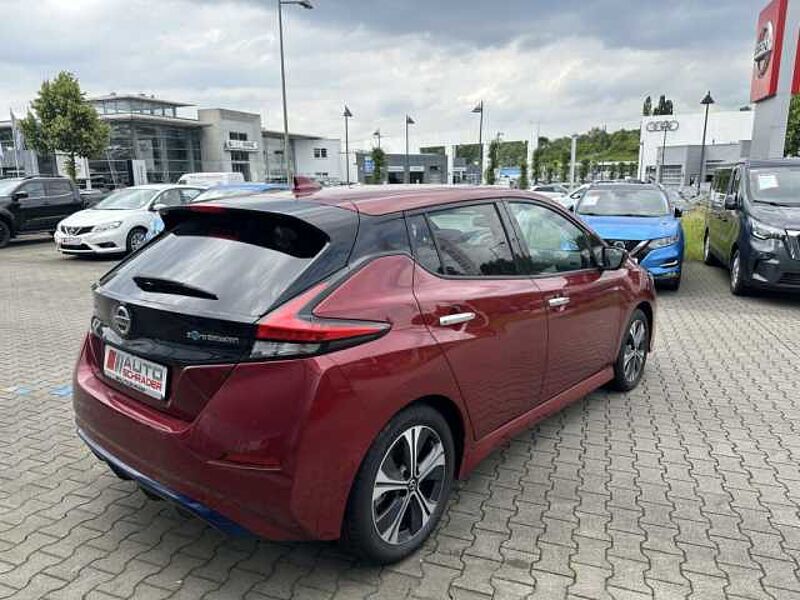 Nissan Leaf 40 kWh N-Connecta WINTER P. /PRO PILOT/NAVI